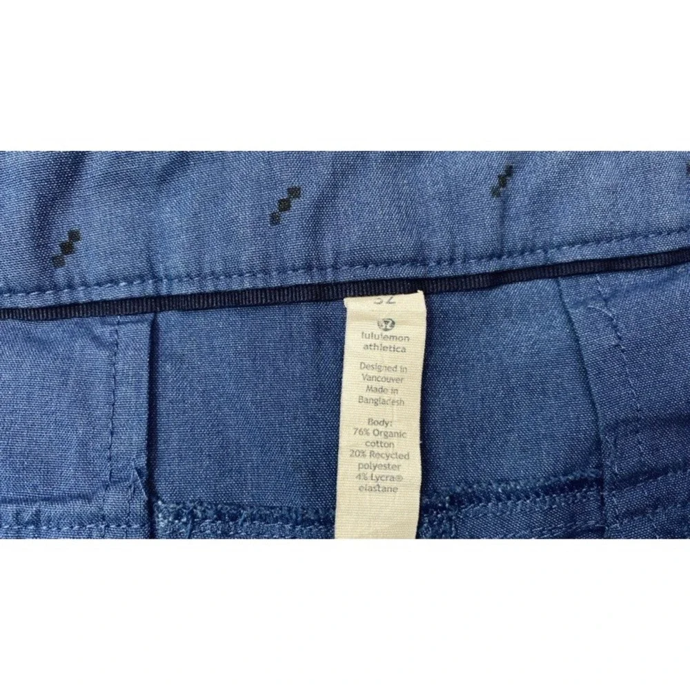 Lululemon Commission Shorts Men 32 Blue Geometric Print Stretch Chino